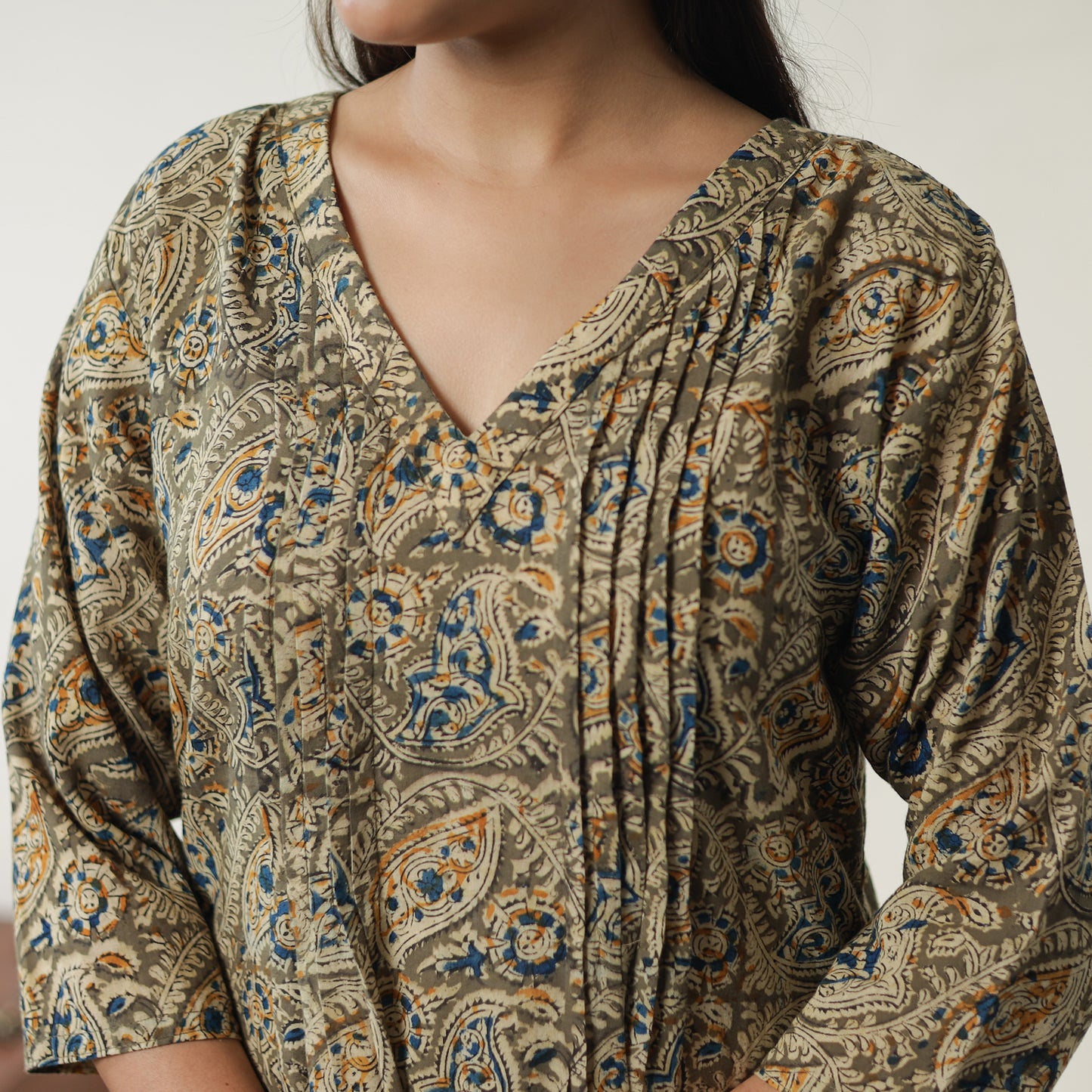 Buy Pedana Kalamkari Block Printed Cotton Pintuck Straight Kurta 16 Online at iTokri.com