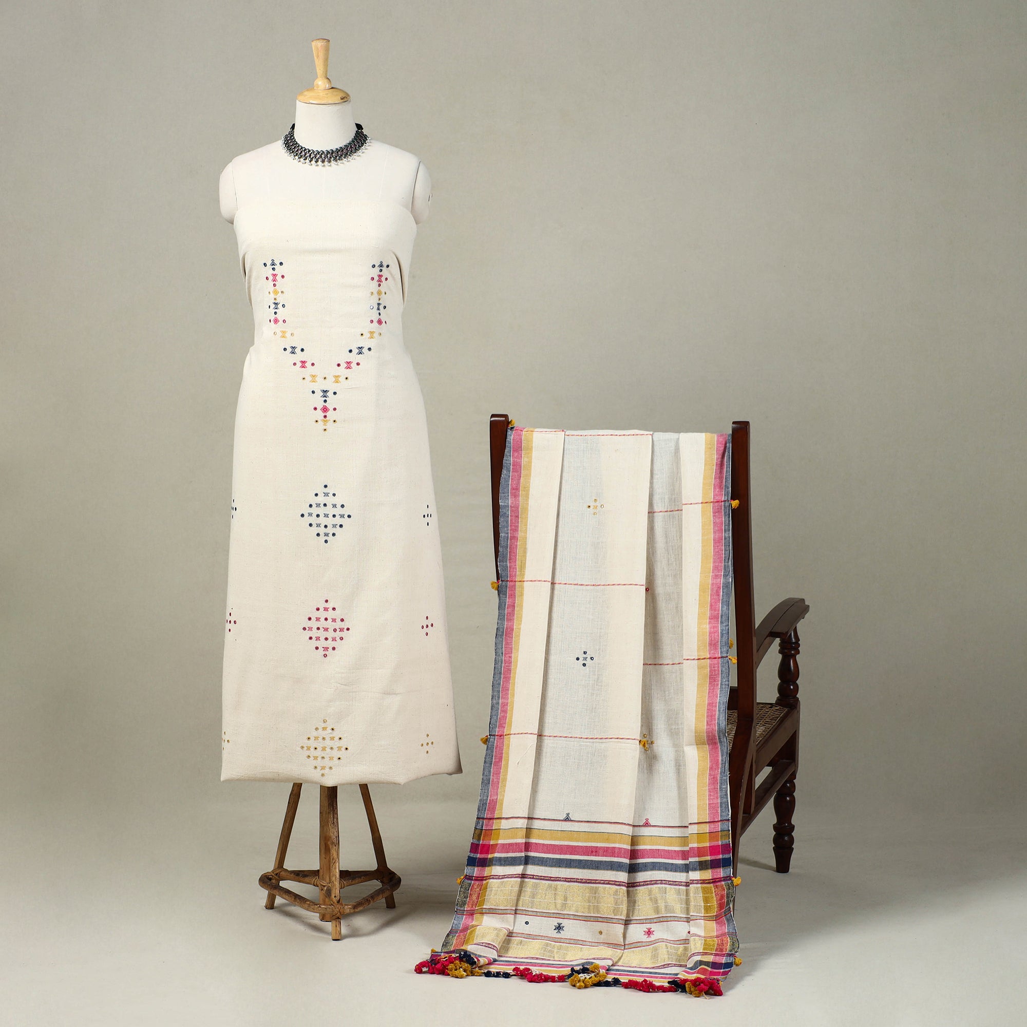 Brown - Kutch Bhujodi Handloom Bandhani Organic Kala Cotton Dupatta 06