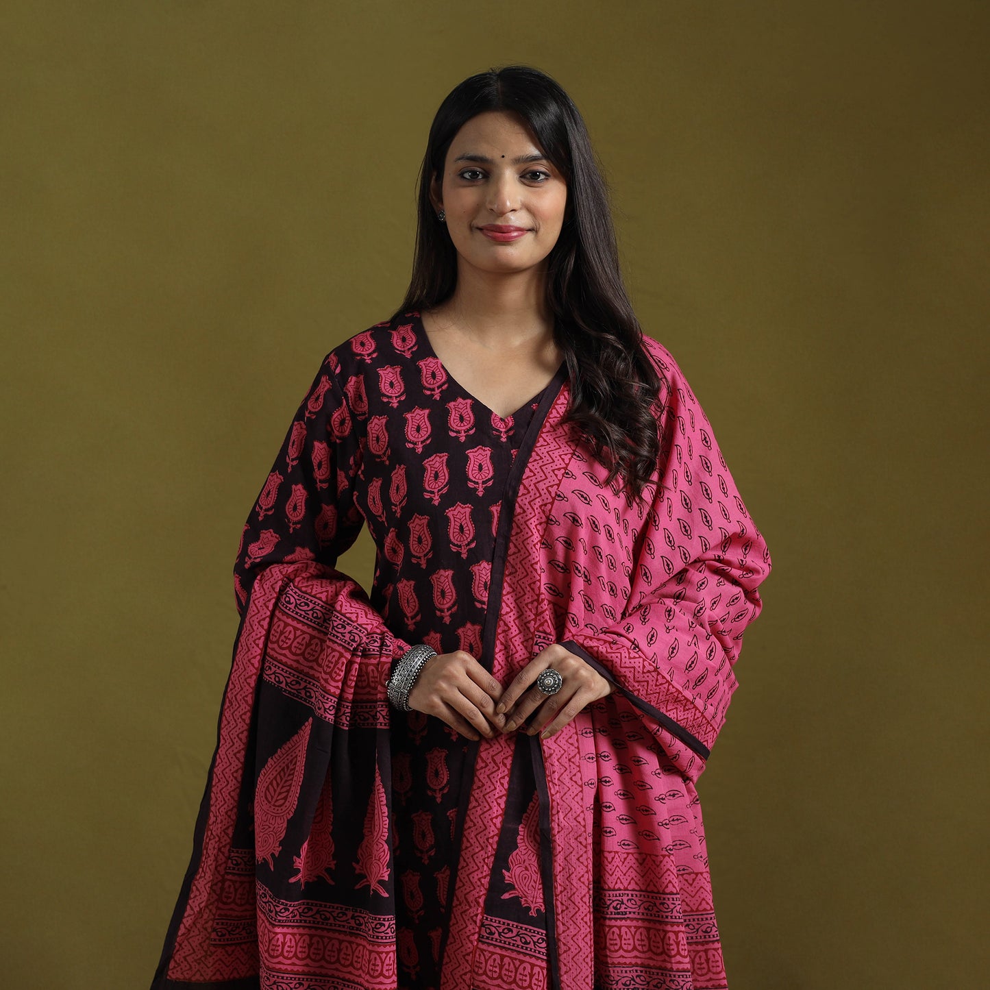 Natural Dyed Hand Block Bagh Print Cotton Suit Set with Dupatta for Women 20