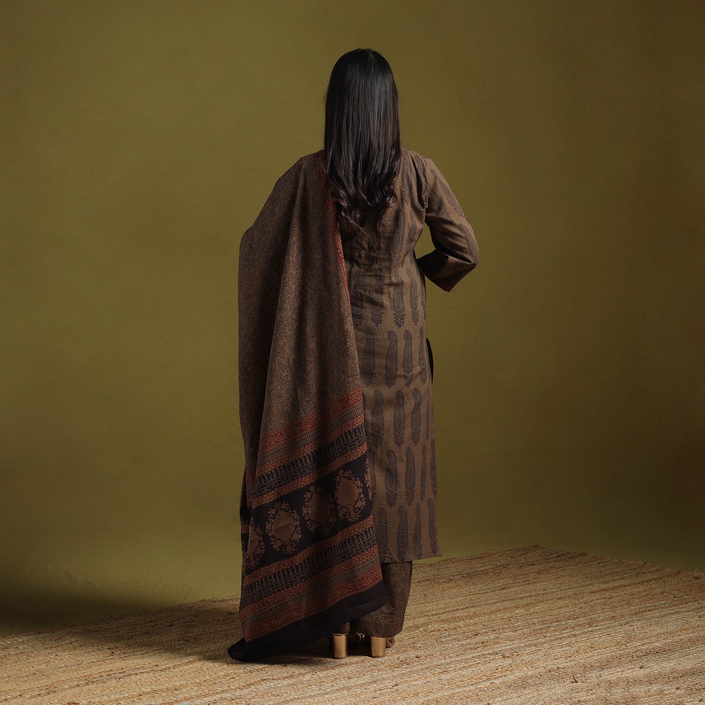 Natural Dyed Hand Block Bagh Print Cotton Suit Set with Dupatta for Women 08