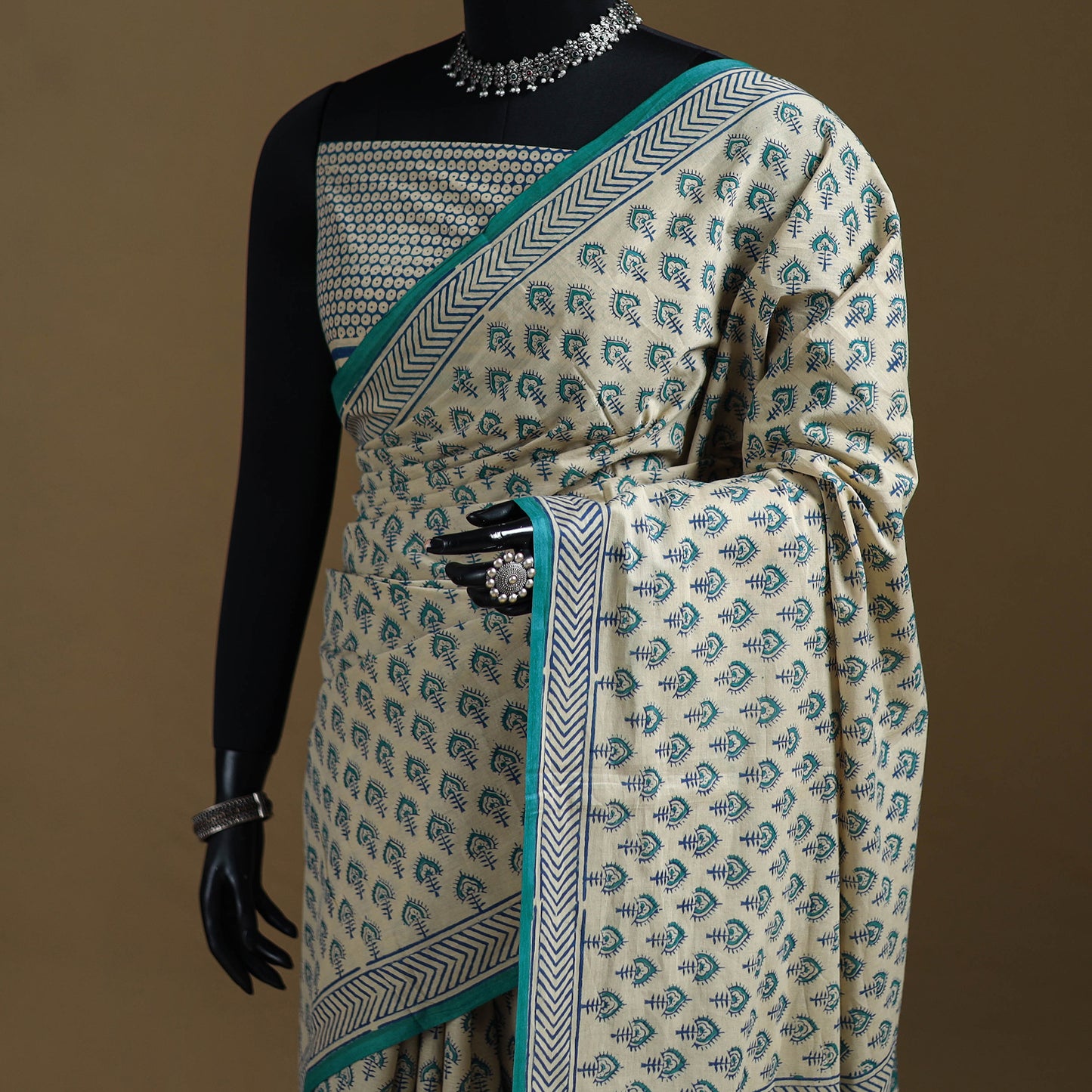 White - Gamthi Hand Block Print Pure Mul Cotton Saree with Blouse Piece 40