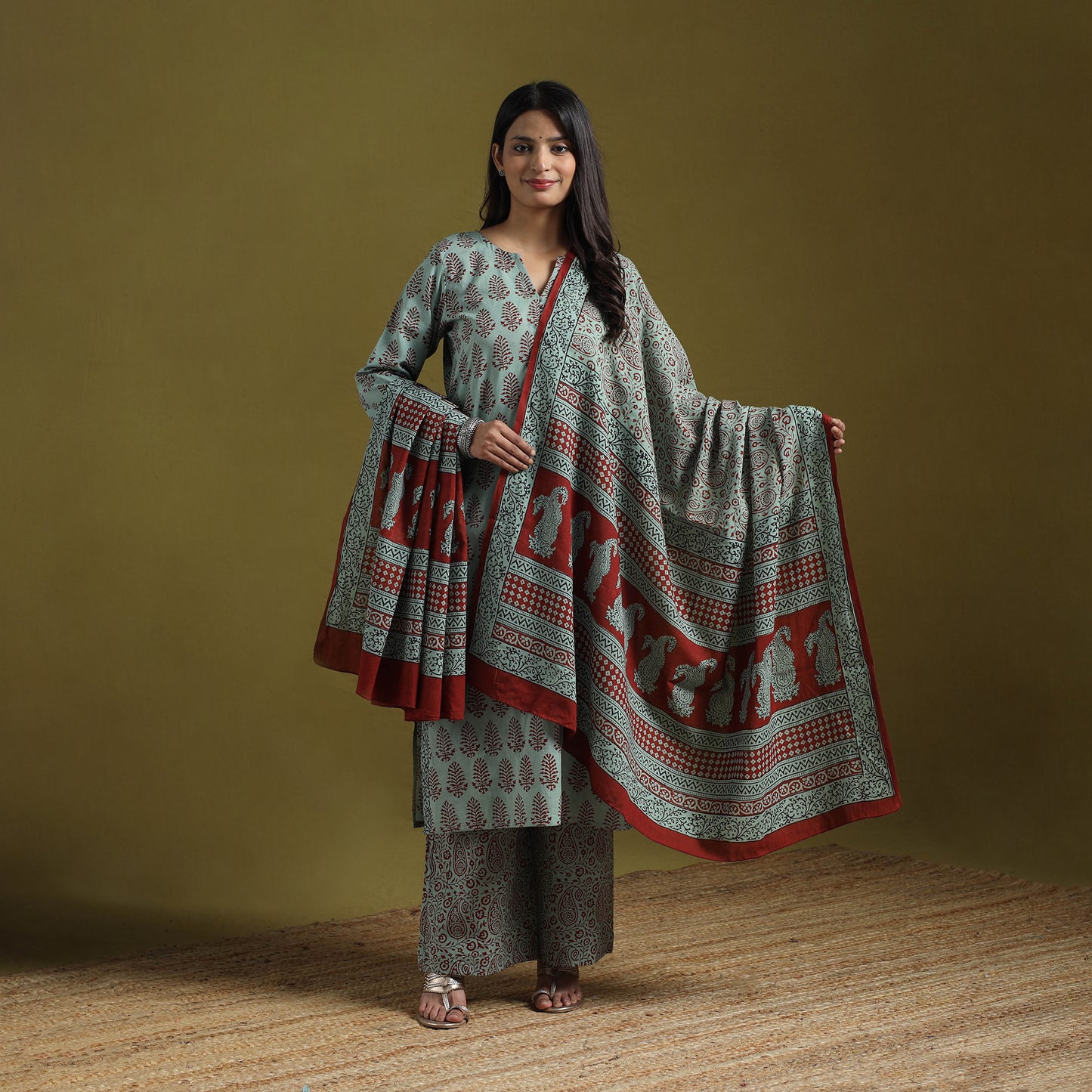 Natural Dyed Hand Block Bagh Print Cotton Suit Set with Dupatta for Women 15