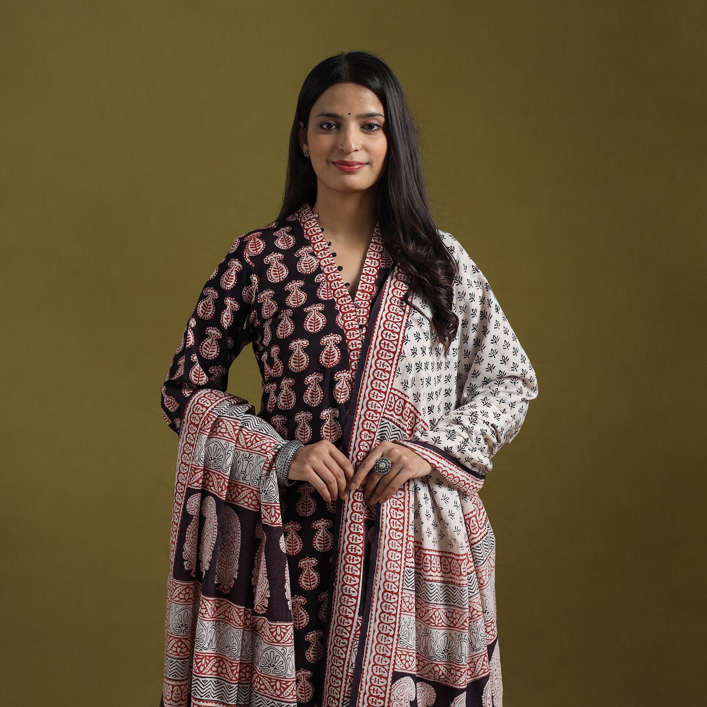 Natural Dyed Hand Block Bagh Print Cotton Suit Set with Dupatta for Women 09