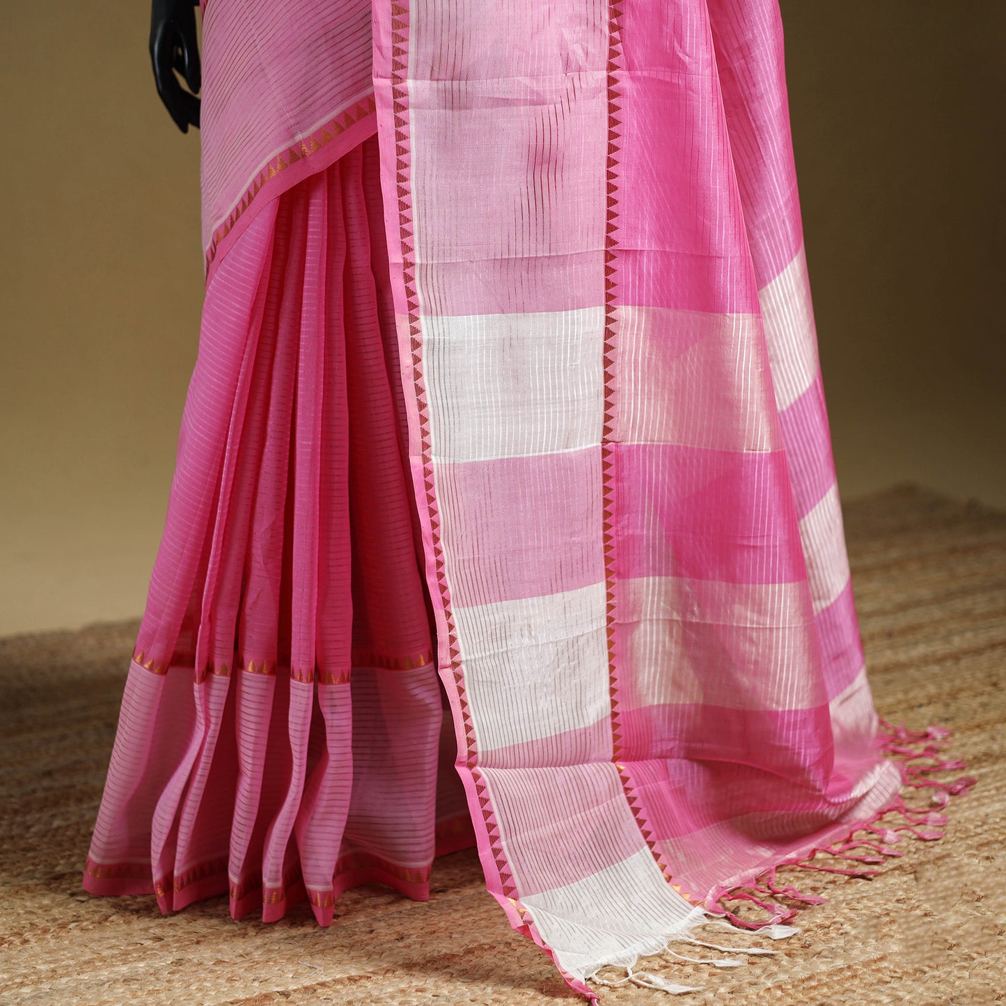 Pink - Pure Handwoven Mangalagiri Silk Cotton Pattu Saree with Zari Border 02