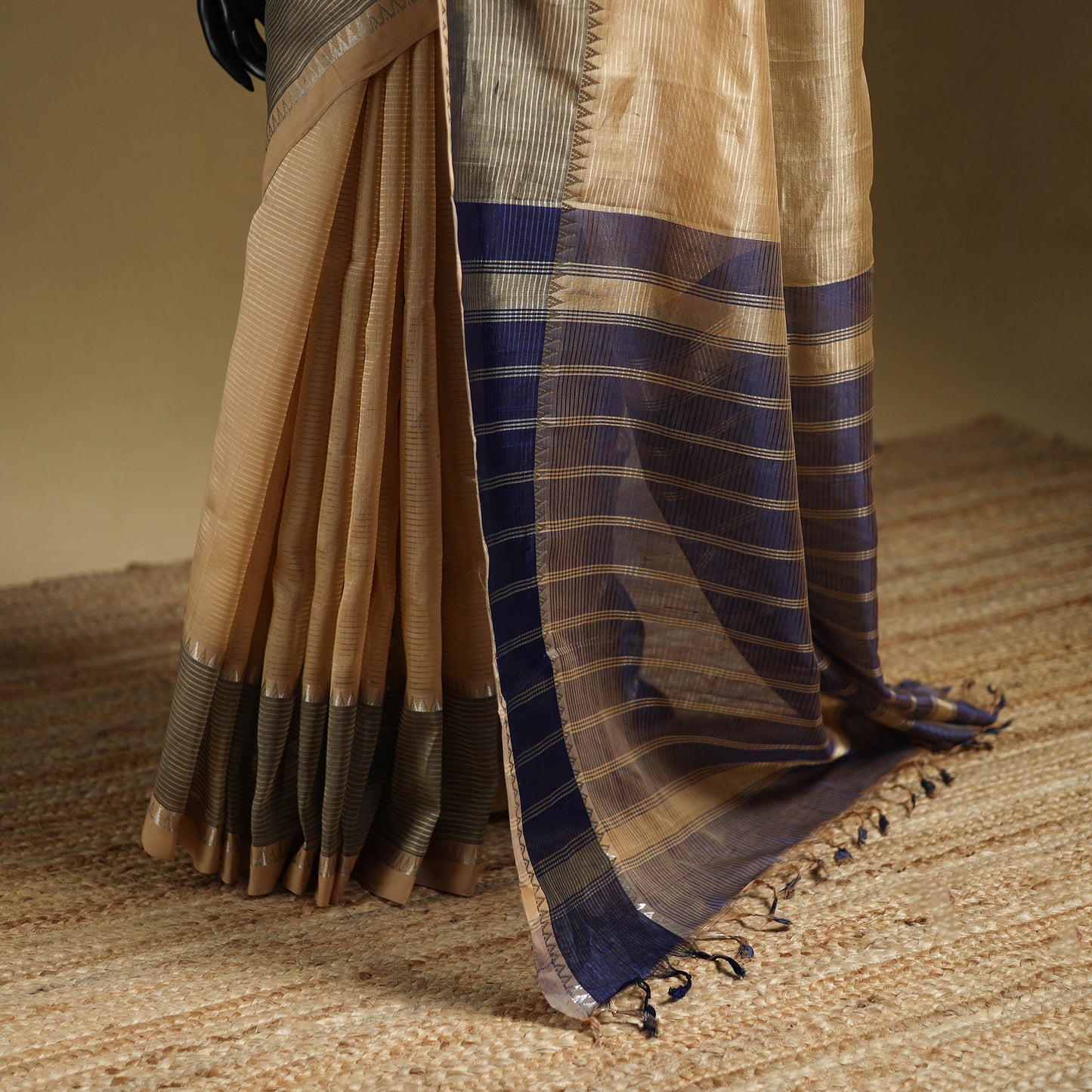 Beige - Pure Handwoven Mangalagiri Silk Cotton Pattu Saree with Zari Border 07
