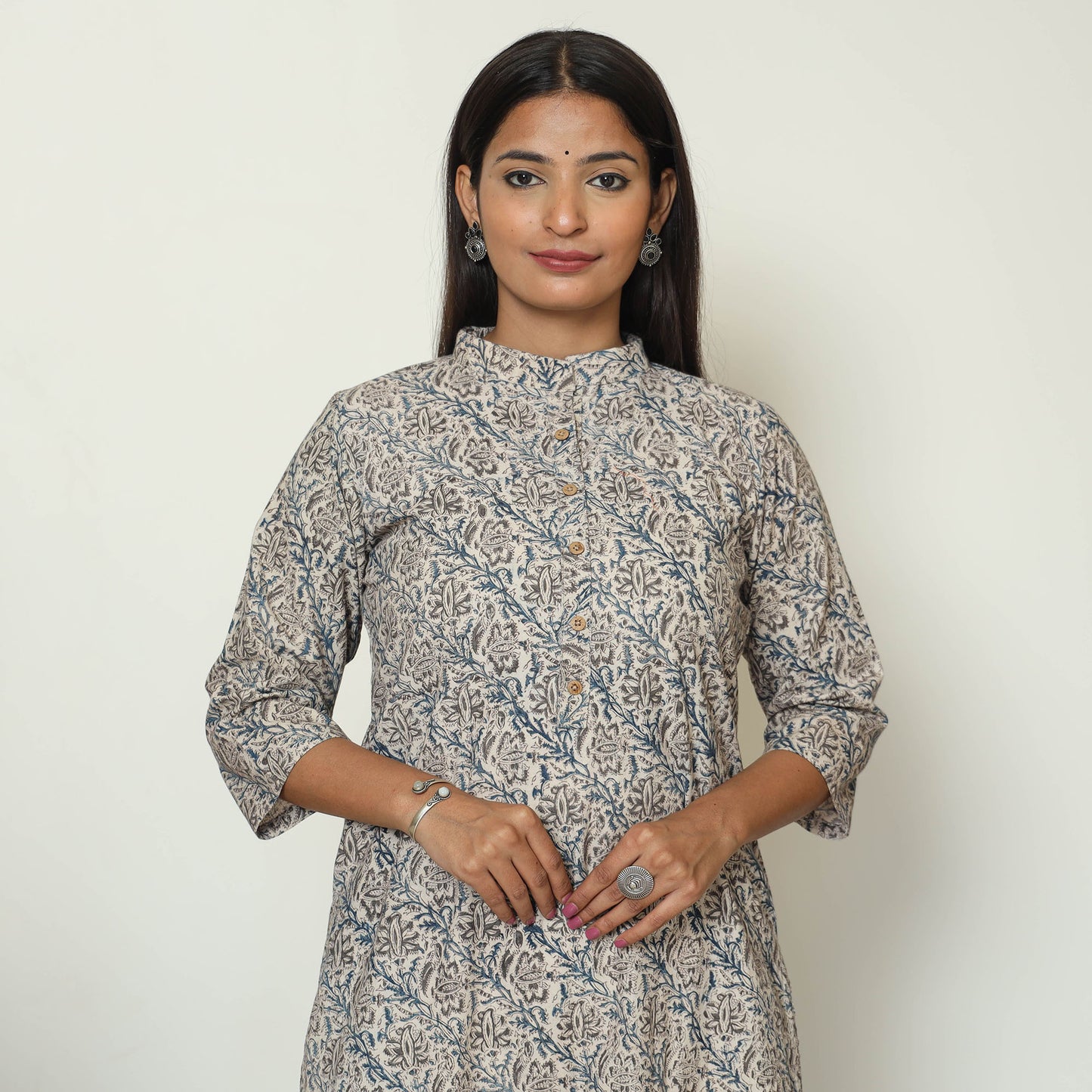 Grey - Pedana Kalamkari Hand Block Printed Cotton Straight Kurta 01