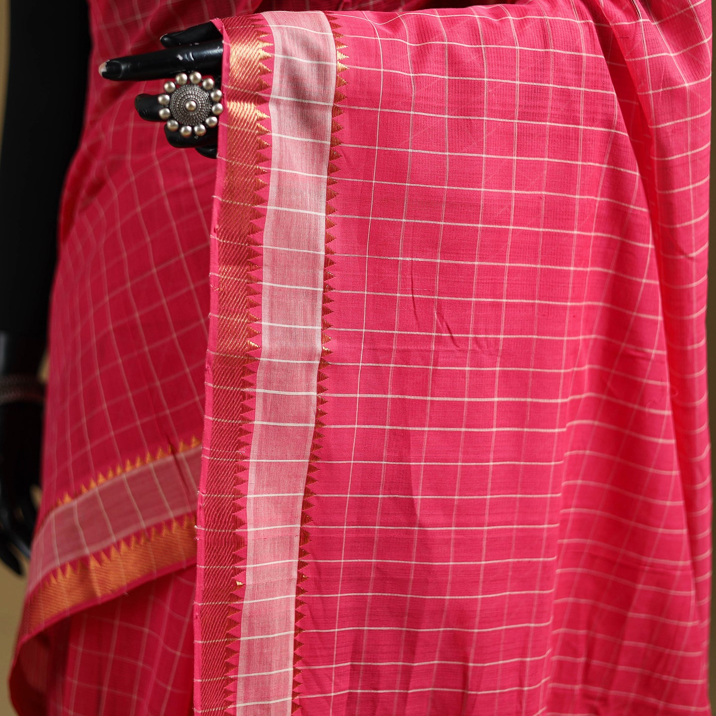 Pink - Pure Handwoven Zari Checks Mangalagiri Cotton Saree 27
