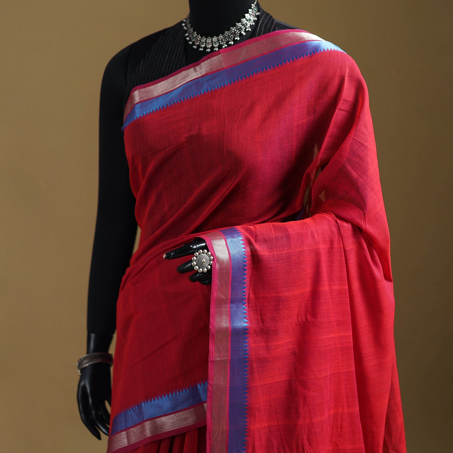 Red - Pure Handwoven Mangalagiri Cotton Saree with Zari Border 33