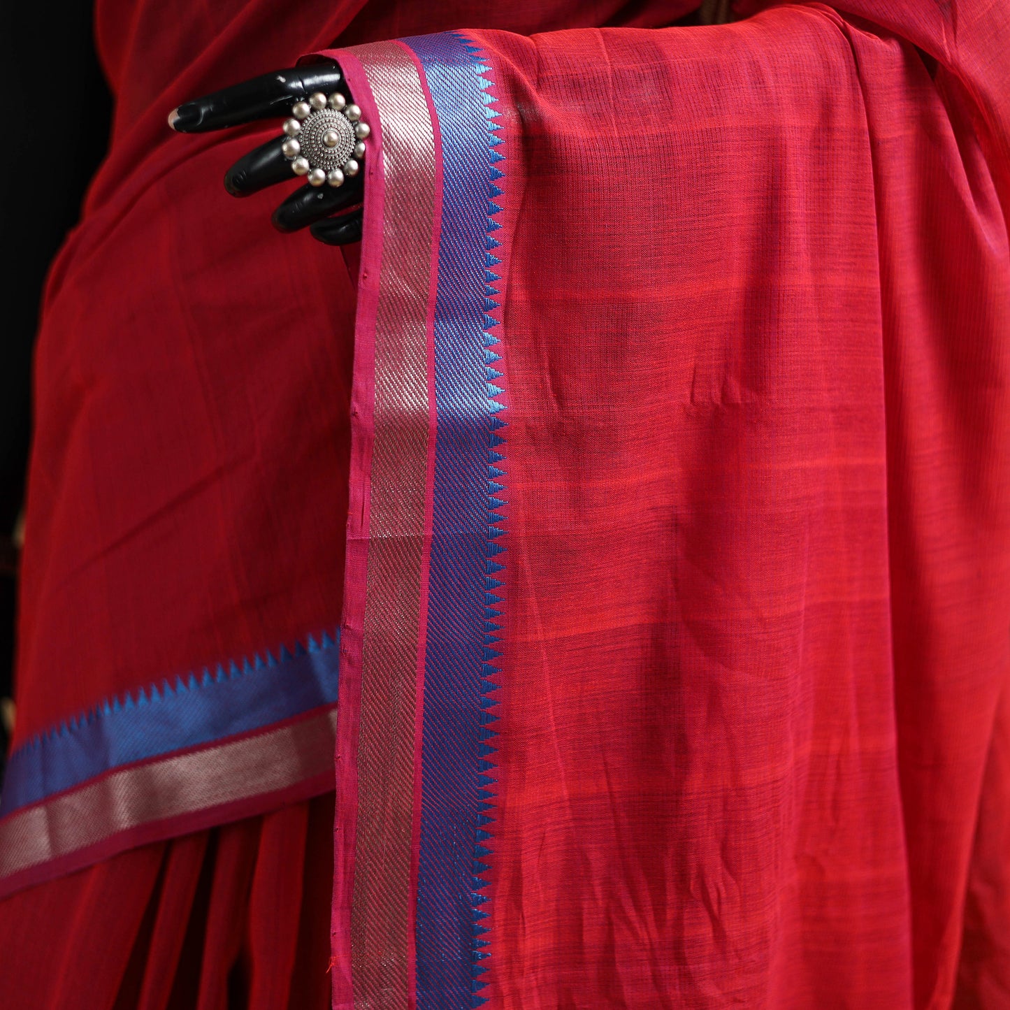 Red - Pure Handwoven Mangalagiri Cotton Saree with Zari Border 33