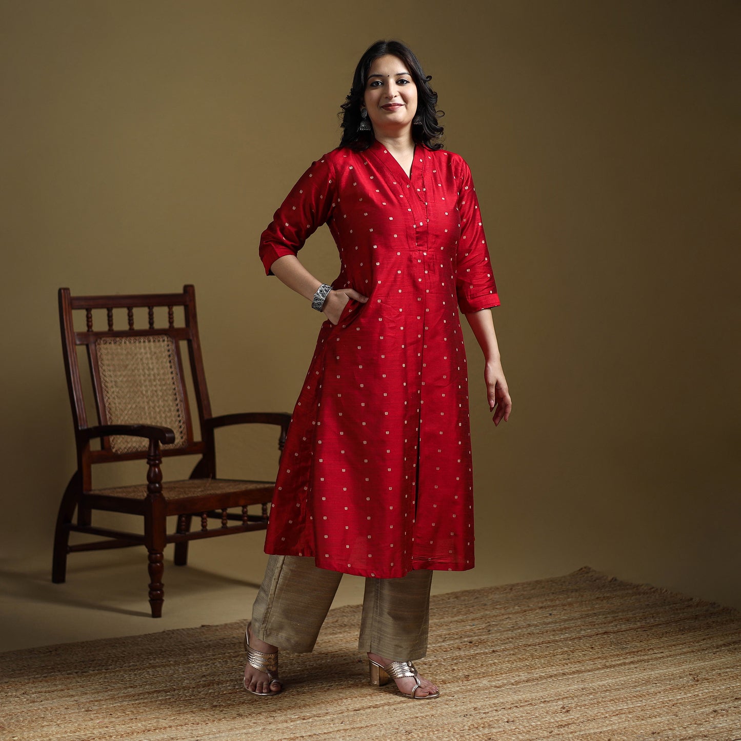 Red - Plain Spun Dupion Viscose Silk Buti A-Line Kurta for women 01