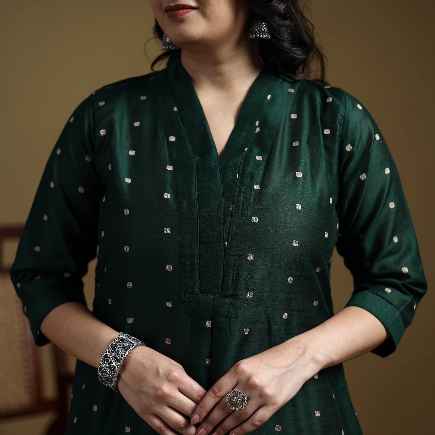 Green - Plain Spun Dupion Viscose Silk Buti A-Line Kurta for women 02