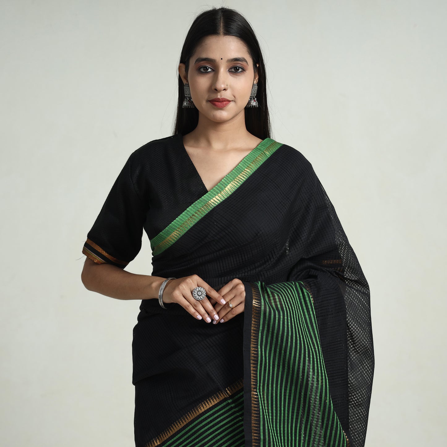 Black - Mangalagiri Missing Checks Cotton Handloom Saree with Pochampally Ikat Blouse Piece