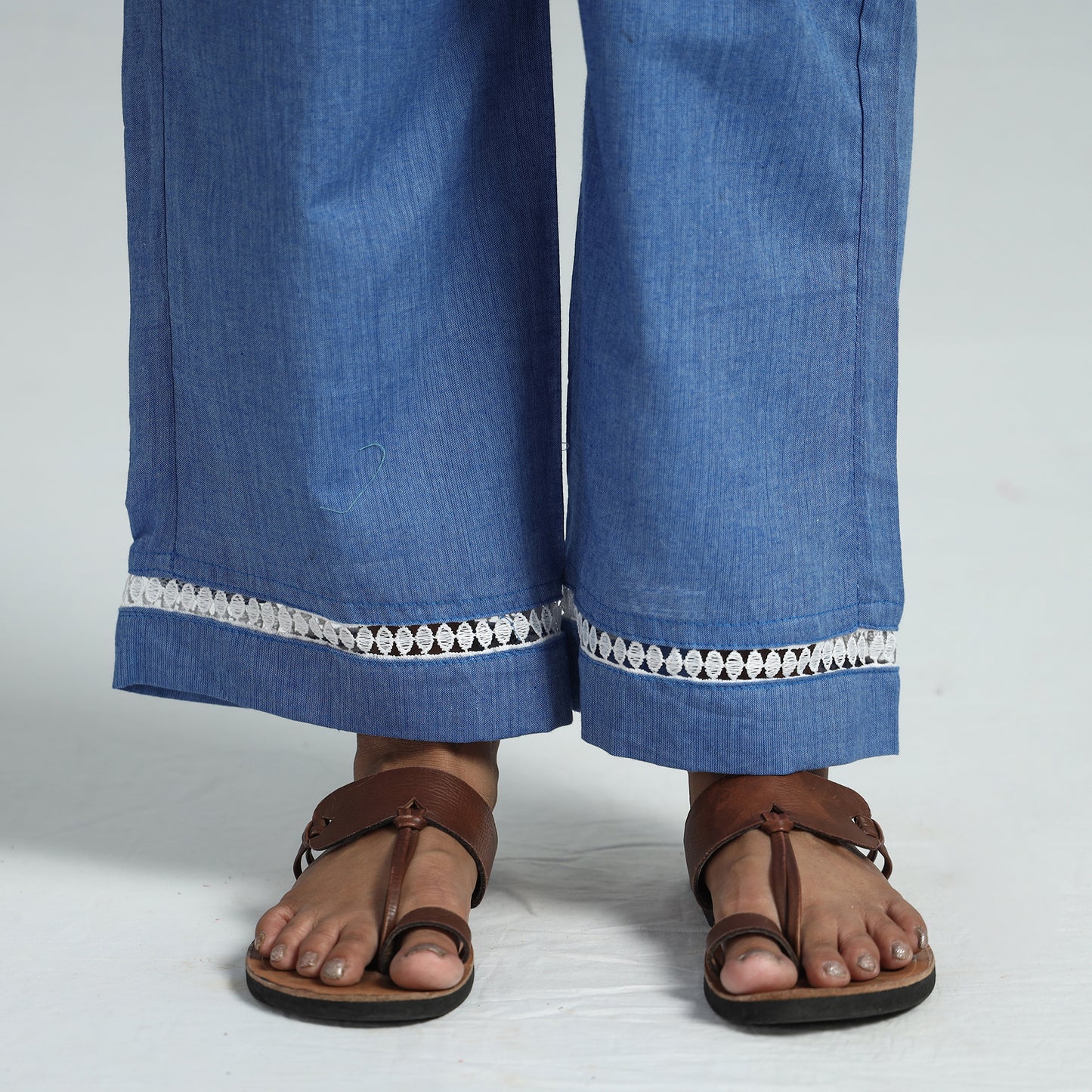 Buy Plain Handloom Jhiri Cotton Elasticated Palazzo with Lace Work 10 Online at iTokri.com