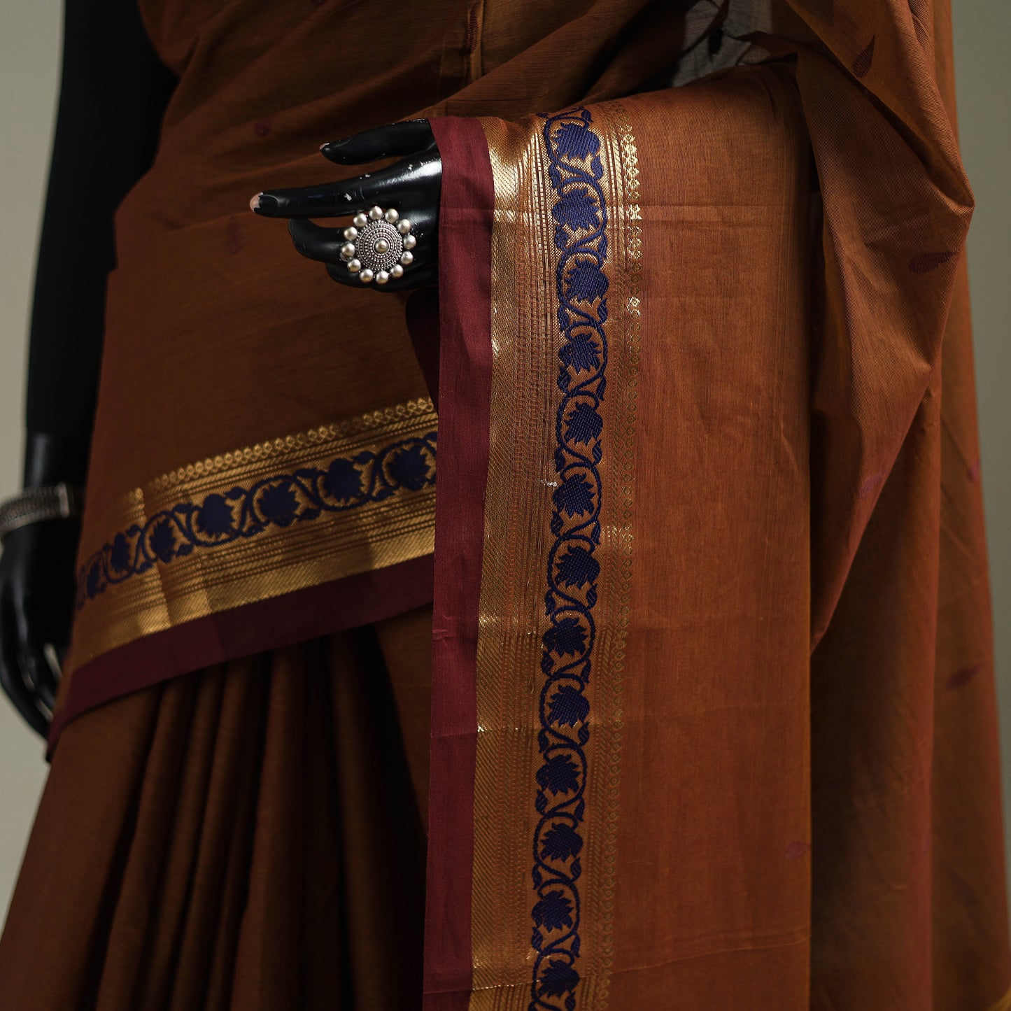 Brown - Kanchipuram Buti Cotton Saree with Border 09