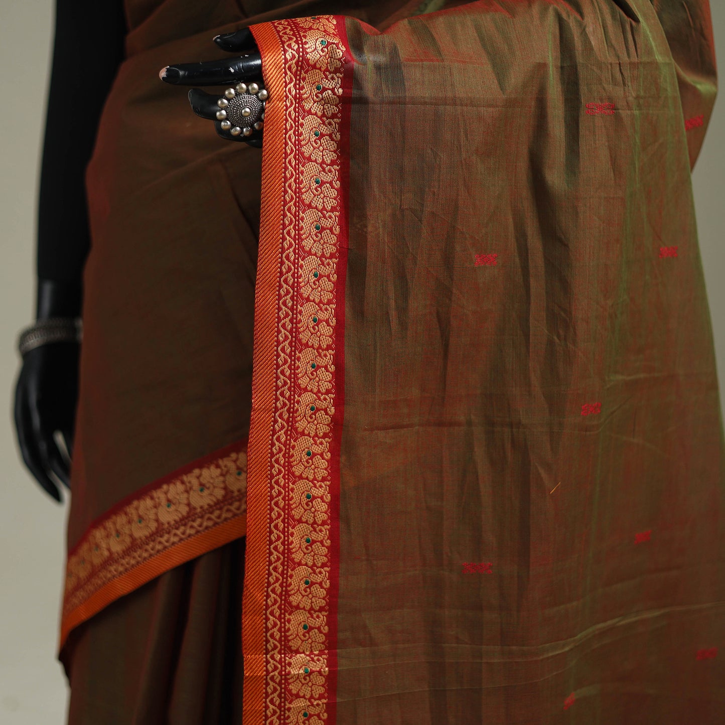 Brown - Kanchipuram Buti Cotton Saree with Border 22