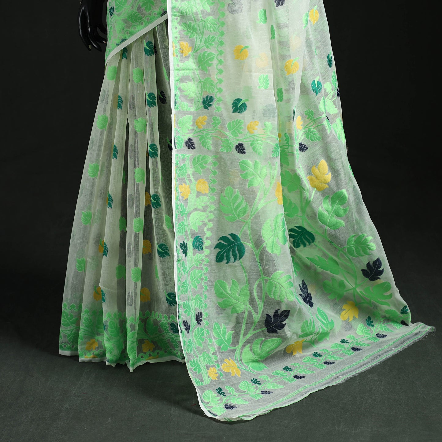 Silk Cotton Dhakai Jamdani Saree 03