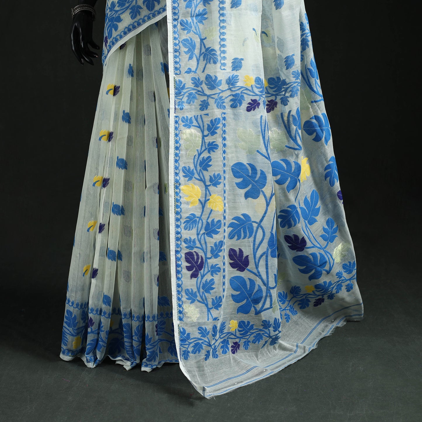 Silk Cotton Dhakai Jamdani Saree 08