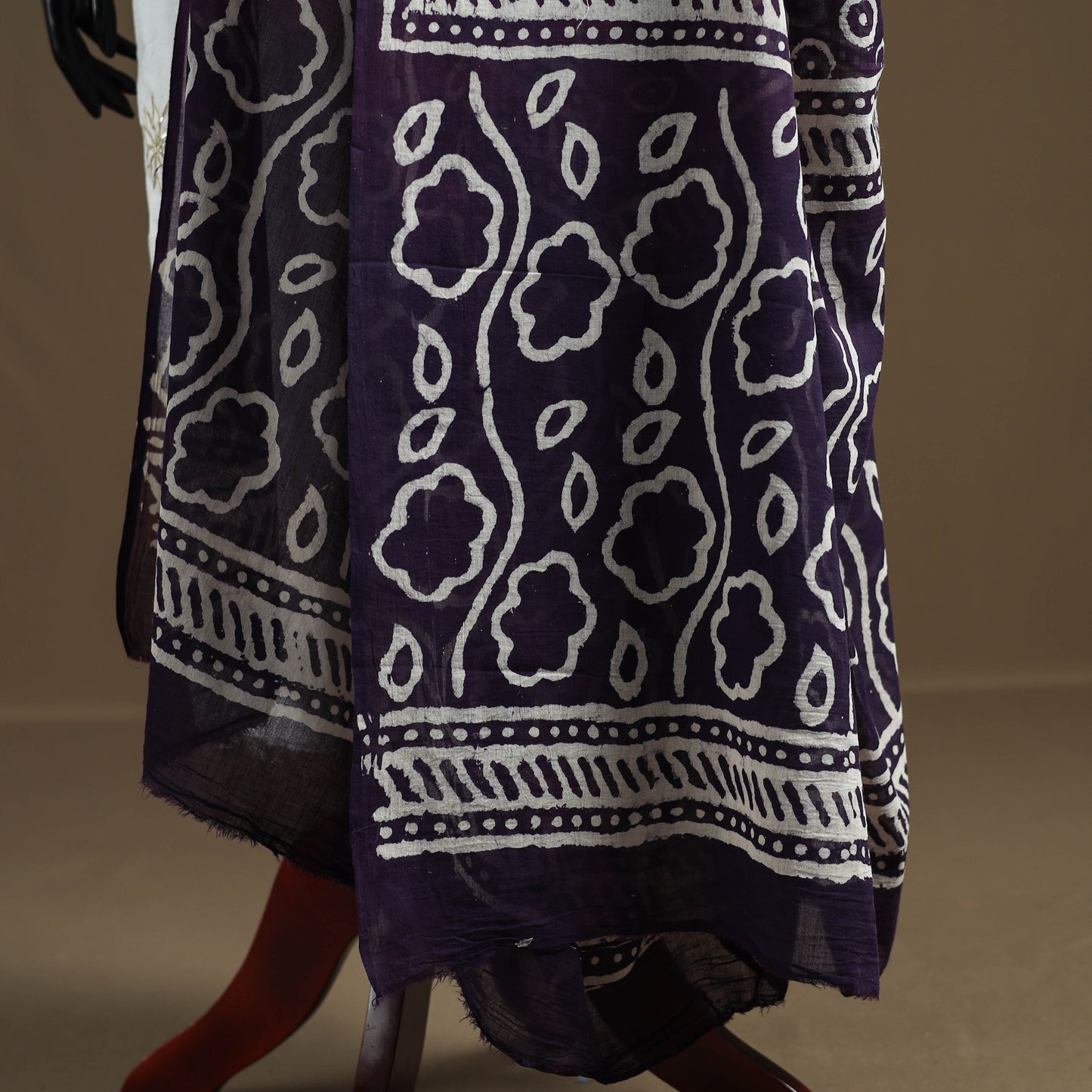 Hand Block Batik Print Pure Mul Cotton Dupatta 49
