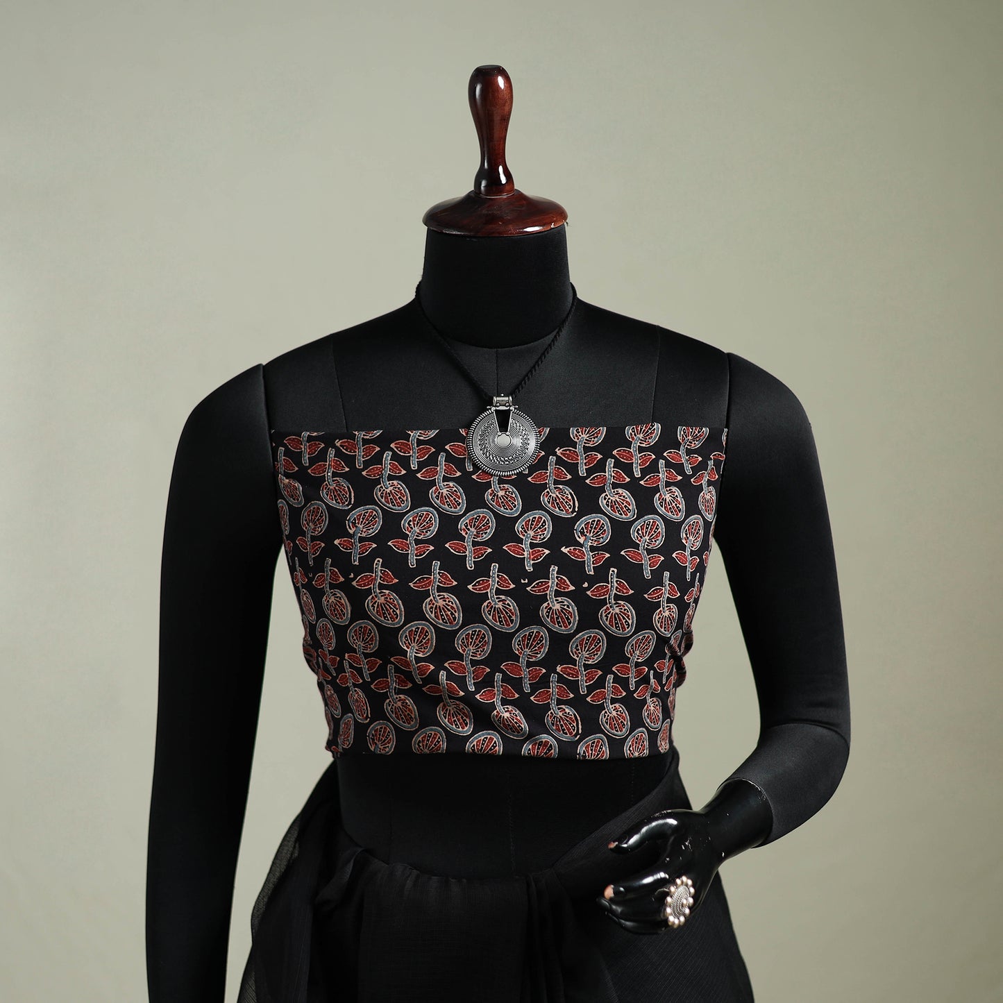 Black - Nazaakat Kota Doria Cotton Plain Saree with Blouse & Jewellery Set 11