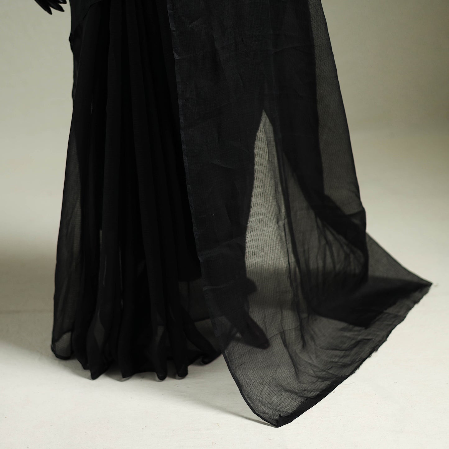Black - Nazaakat Kota Doria Cotton Plain Saree with Blouse & Jewellery Set 14