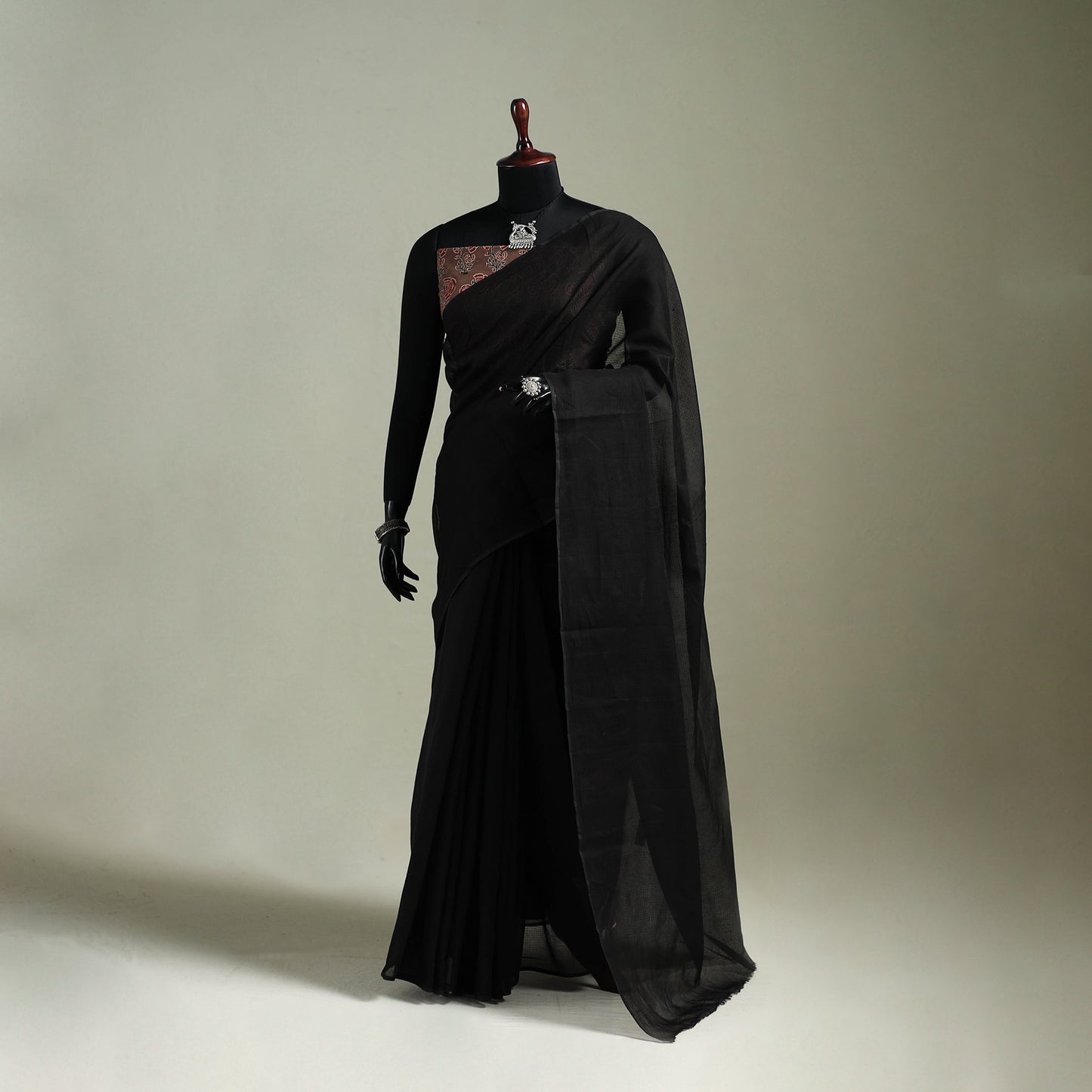 Black - Nazaakat Kota Doria Cotton Plain Saree with Blouse & Jewellery Set 38