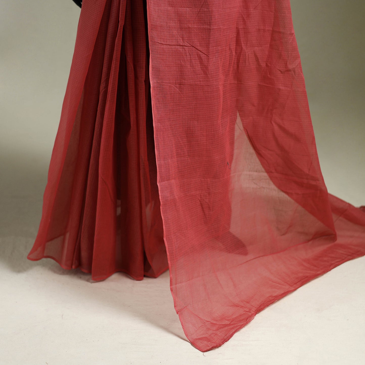Red - Nazaakat Kota Doria Cotton Plain Saree with Blouse & Jewellery Set 60