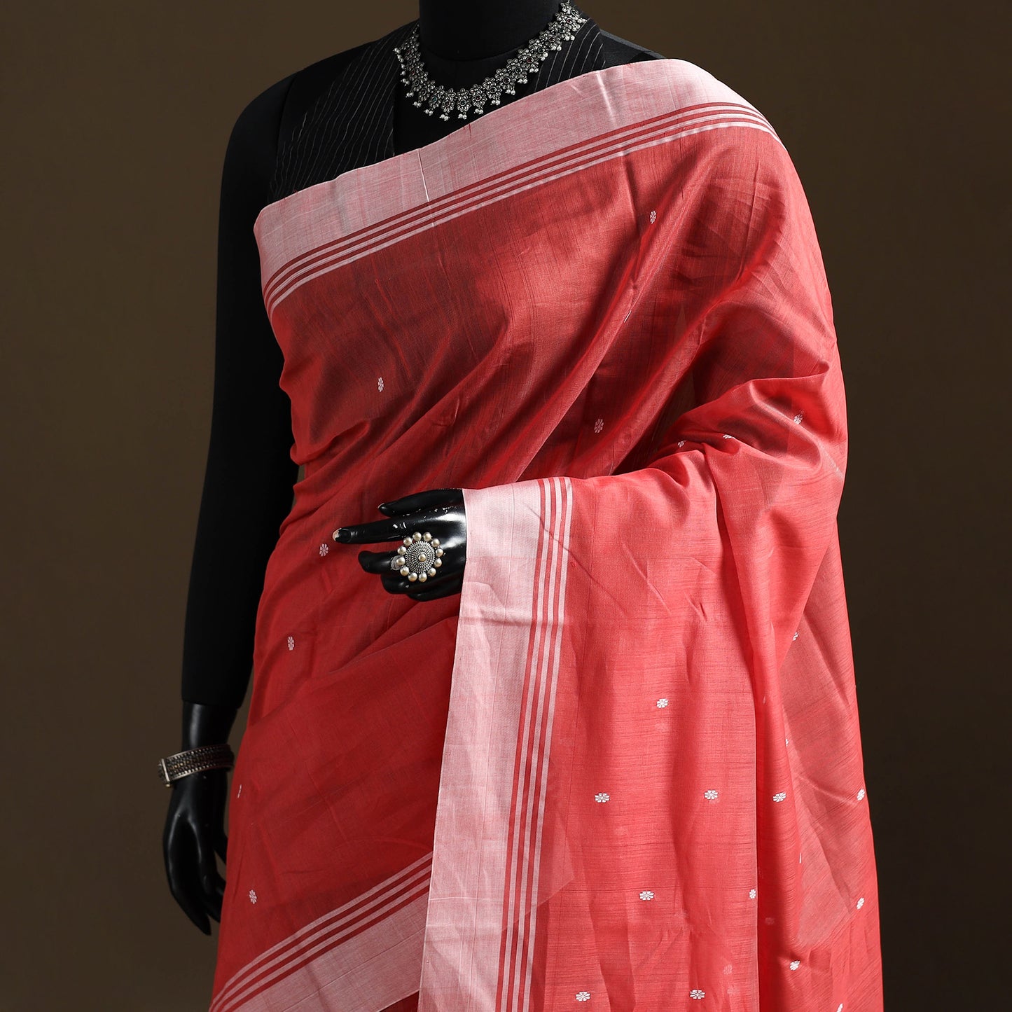 Red - Pure Handloom Cotton Thread Buti Chanderi Saree 10
