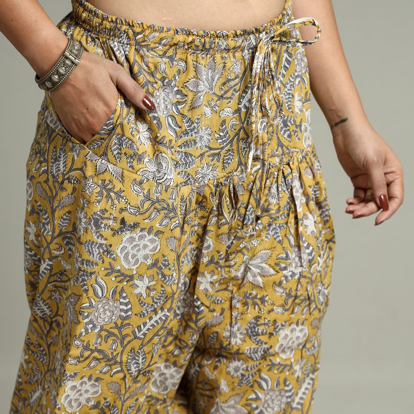 Buy Sanganeri Block Printed Cotton Elasticated Salwar 01 Online at iTokri.com