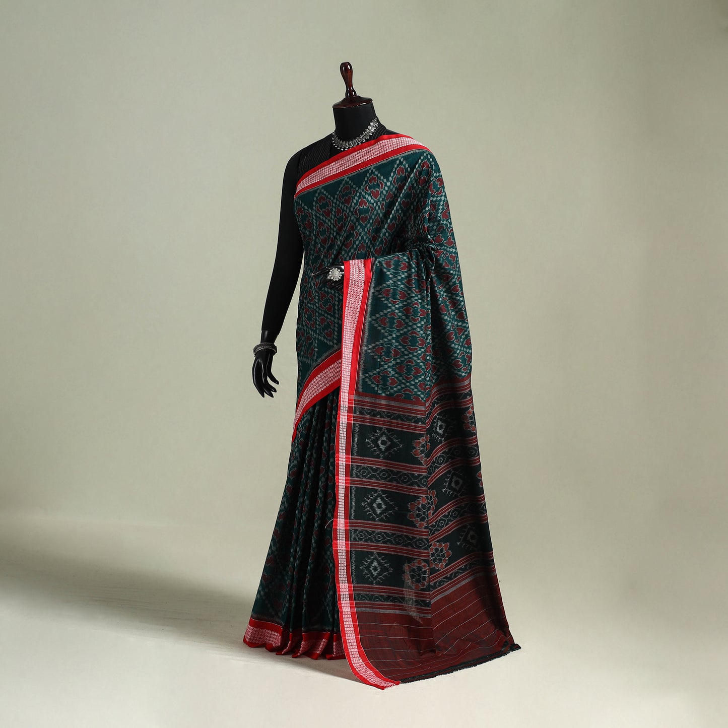 Pure Handwoven Sambalpuri Ikat Cotton Saree 03