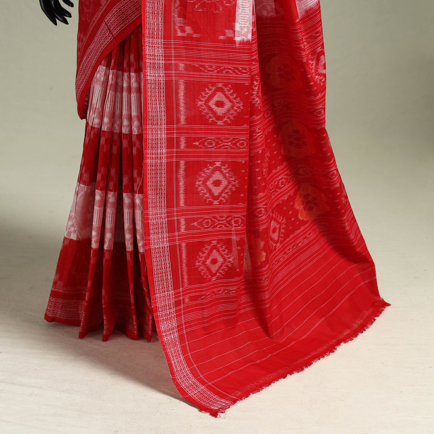 Pure Handwoven Sambalpuri Ikat Cotton Saree 05
