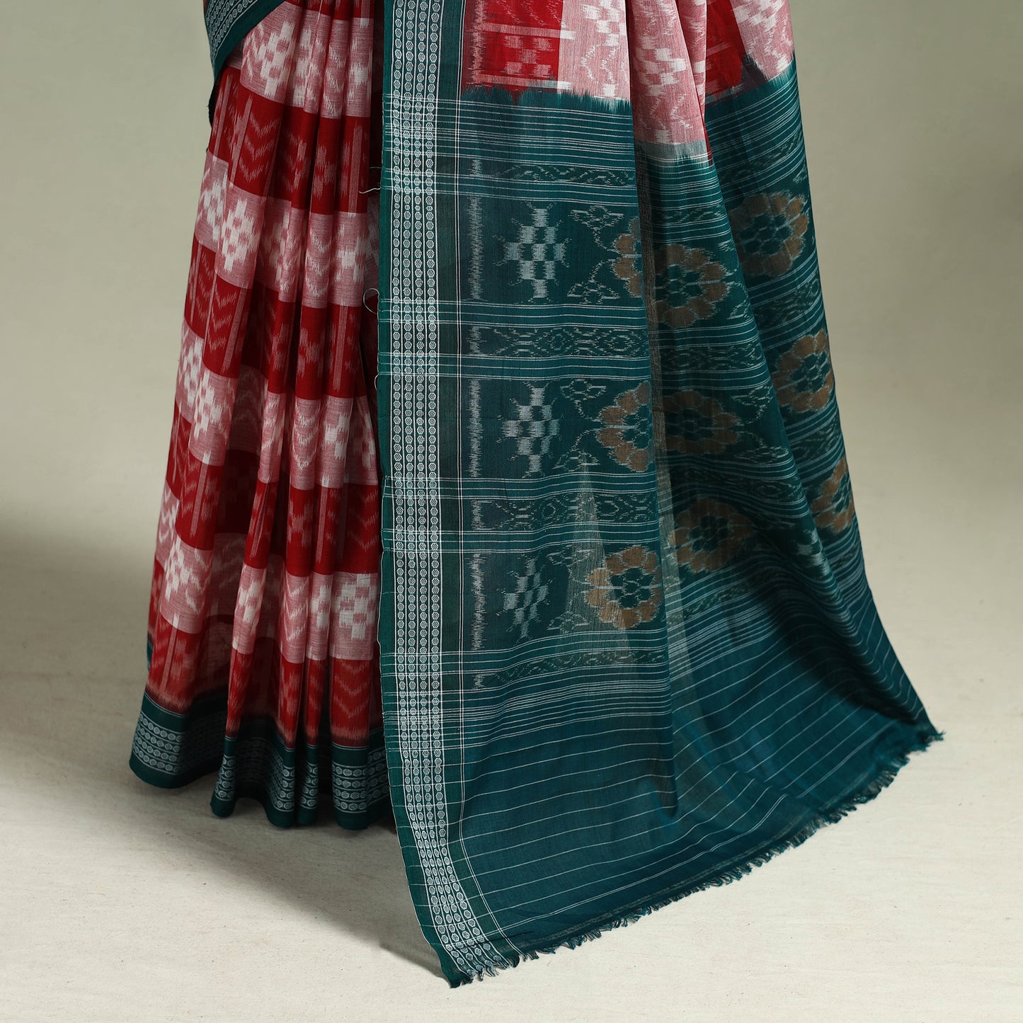 Pure Handwoven Sambalpuri Ikat Cotton Saree 06