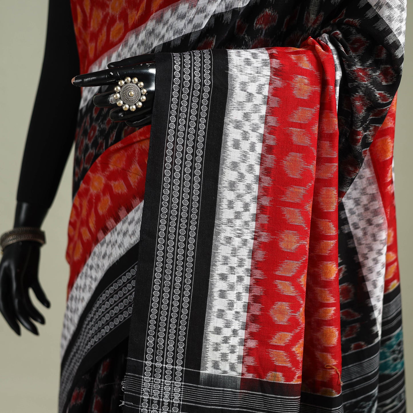 Pure Handwoven Sambalpuri Ikat Cotton Saree 07