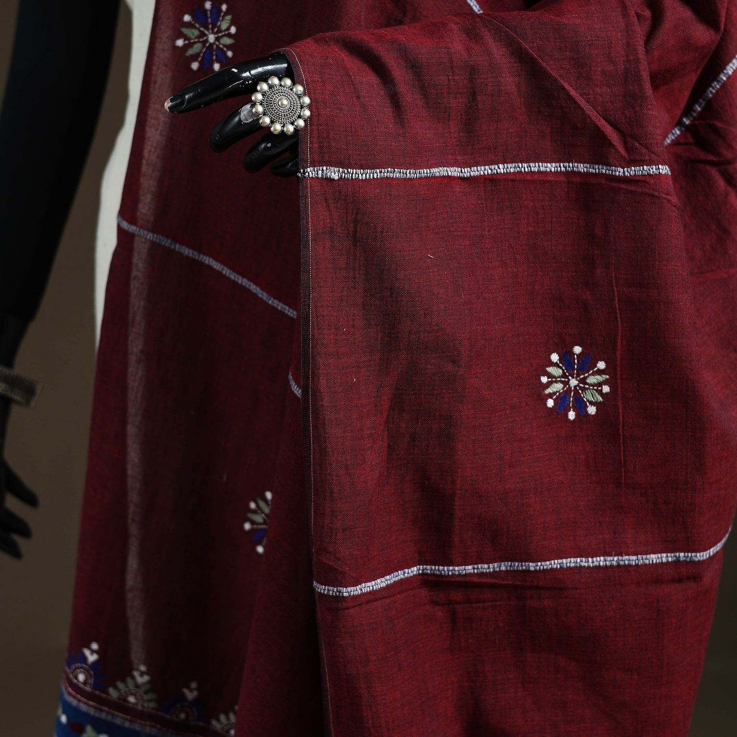Kantha Hand Embroidered Khes Handwoven Cotton Dupatta 01