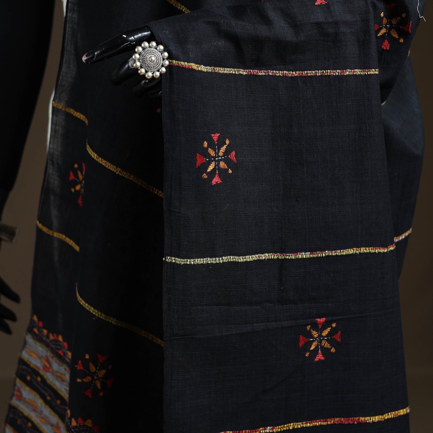 Kantha Hand Embroidered Khes Handwoven Cotton Dupatta 08