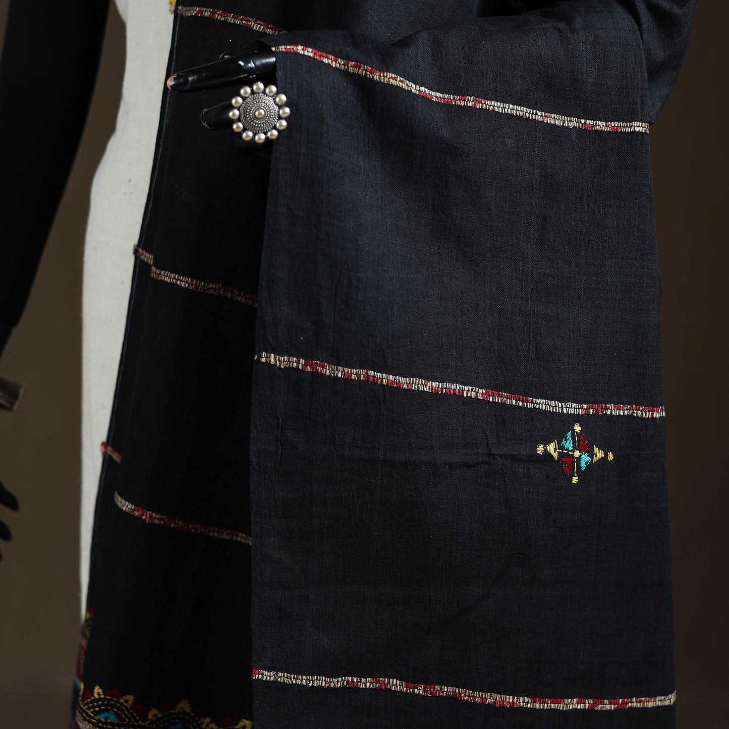 Kantha Hand Embroidered Khes Handwoven Cotton Dupatta 09
