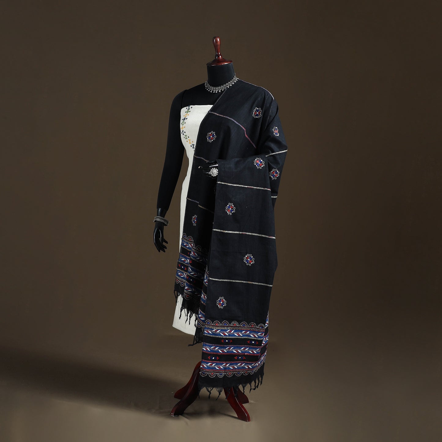 Black - Kantha Hand Embroidered Khes Handwoven Cotton Dupatta 16