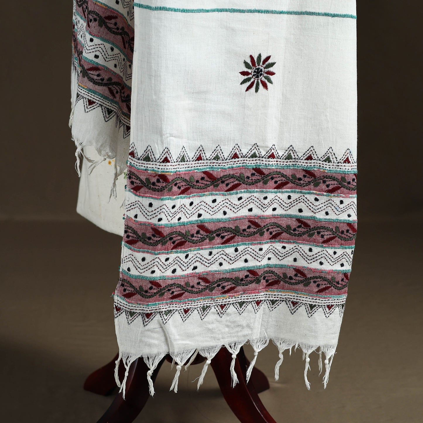 White - Kantha Hand Embroidered Khes Handwoven Cotton Dupatta 21