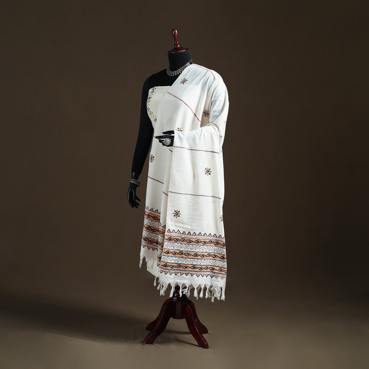 White - Kantha Hand Embroidered Khes Handwoven Cotton Dupatta 23