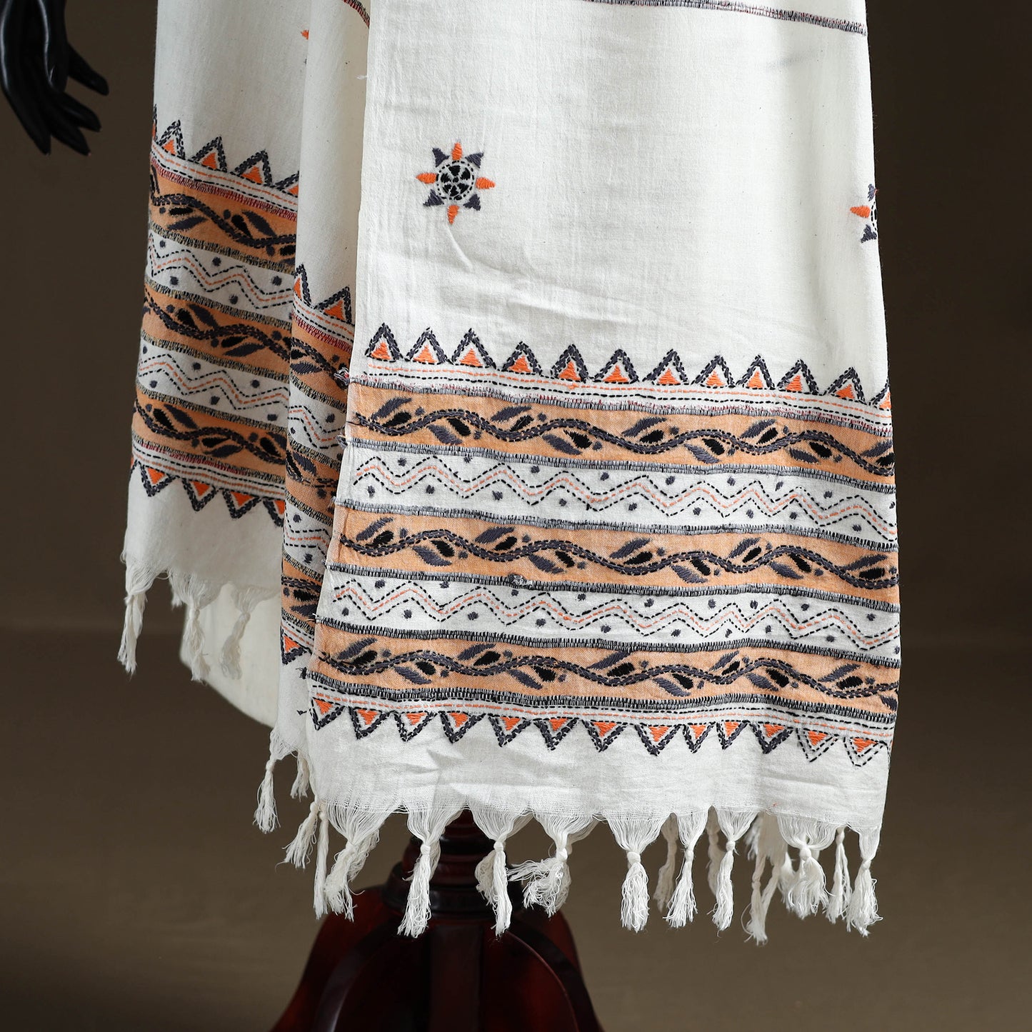 White - Kantha Hand Embroidered Khes Handwoven Cotton Dupatta 23
