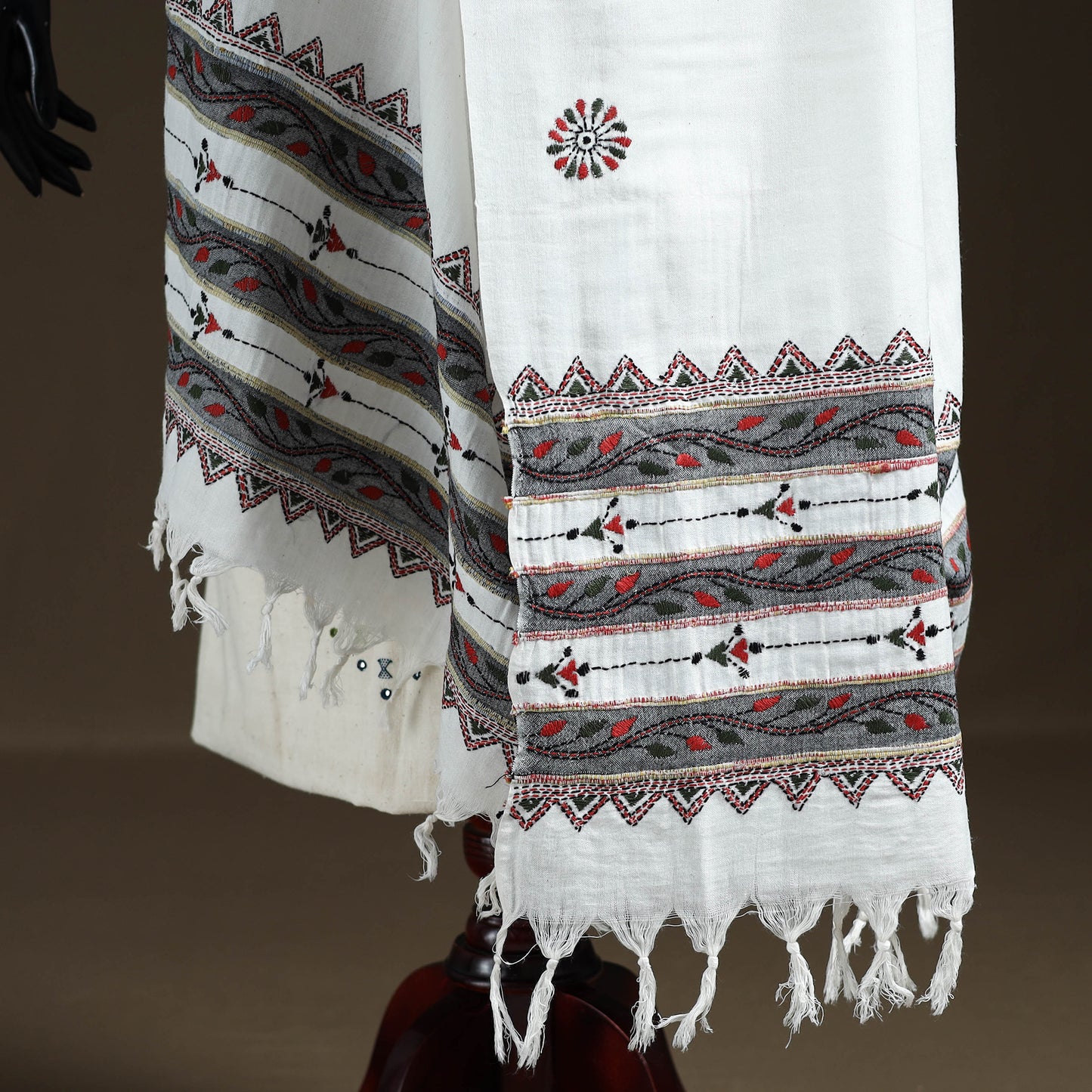 White - Kantha Hand Embroidered Khes Handwoven Cotton Dupatta 24