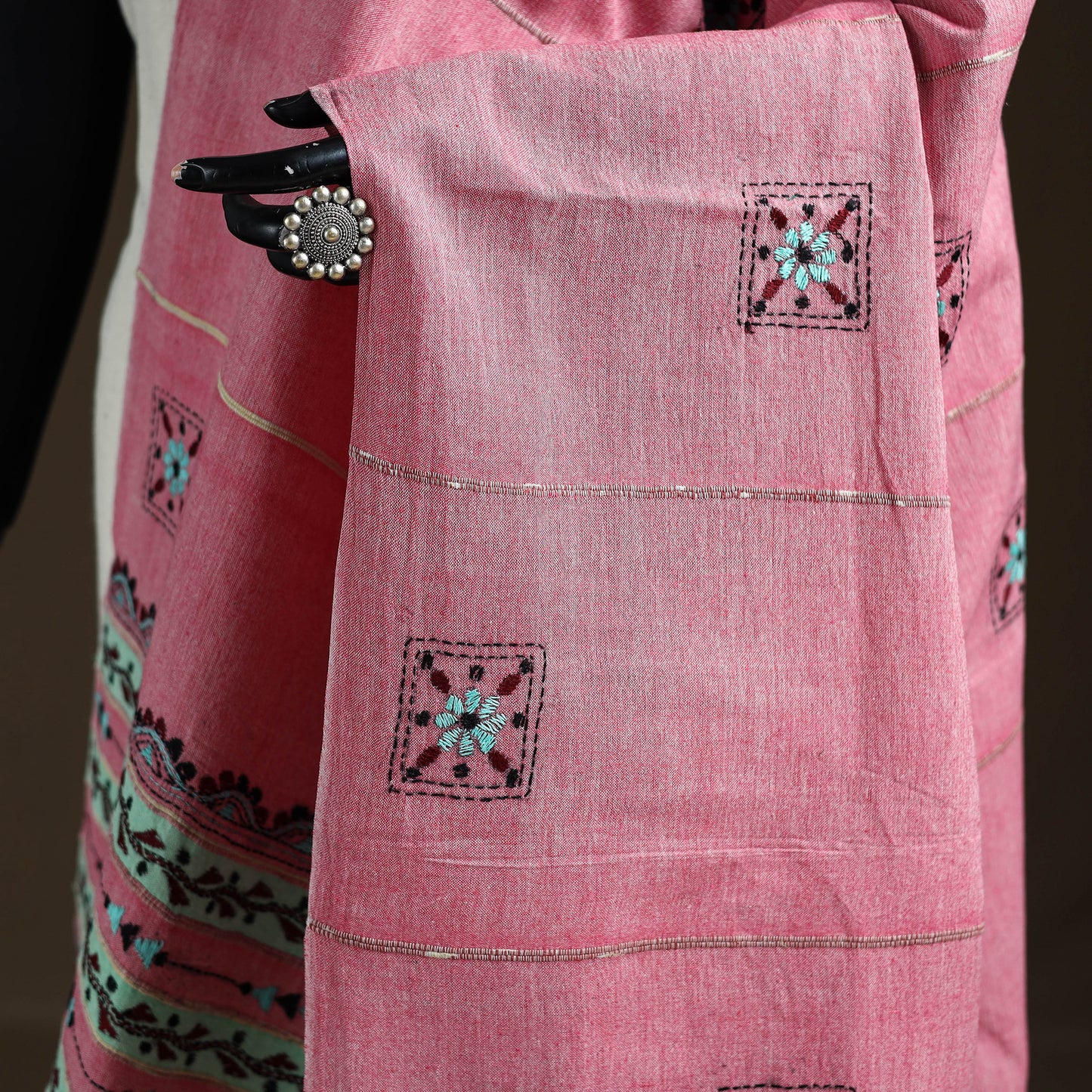 Kantha Hand Embroidered Khes Handwoven Cotton Dupatta 41