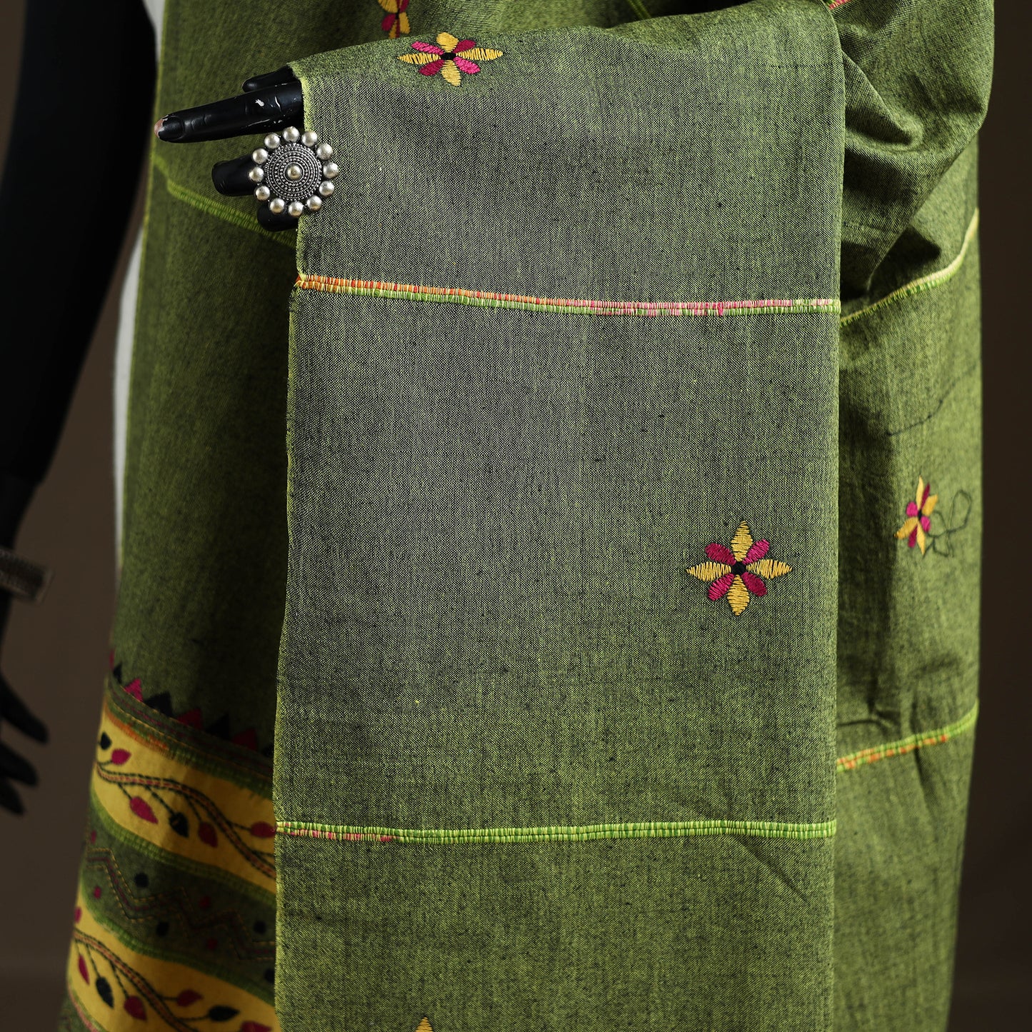 Kantha Hand Embroidered Khes Handwoven Cotton Dupatta 46