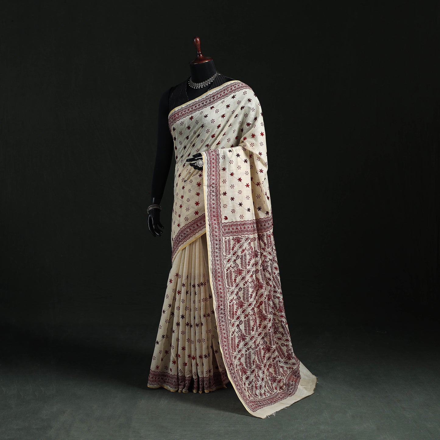 White - Bengal Kantha Hand Embroidery Silk Cotton Chapa Work Saree 03