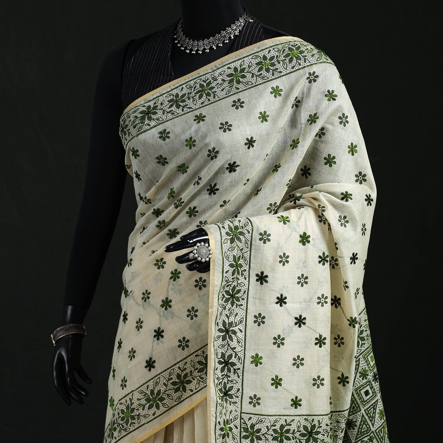 Green - Bengal Kantha Hand Embroidery Silk Cotton Chapa Work Saree 04
