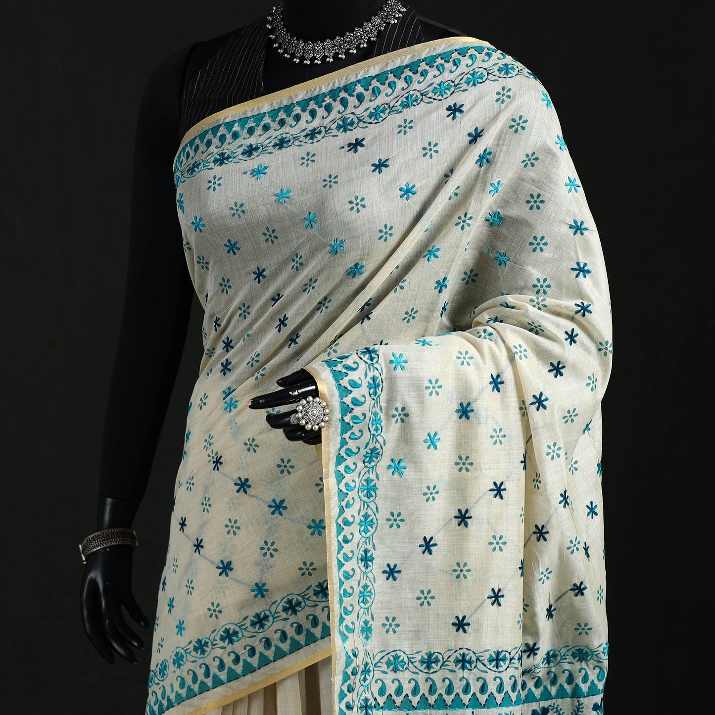 White - Bengal Kantha Hand Embroidery Silk Cotton Chapa Work Saree 08