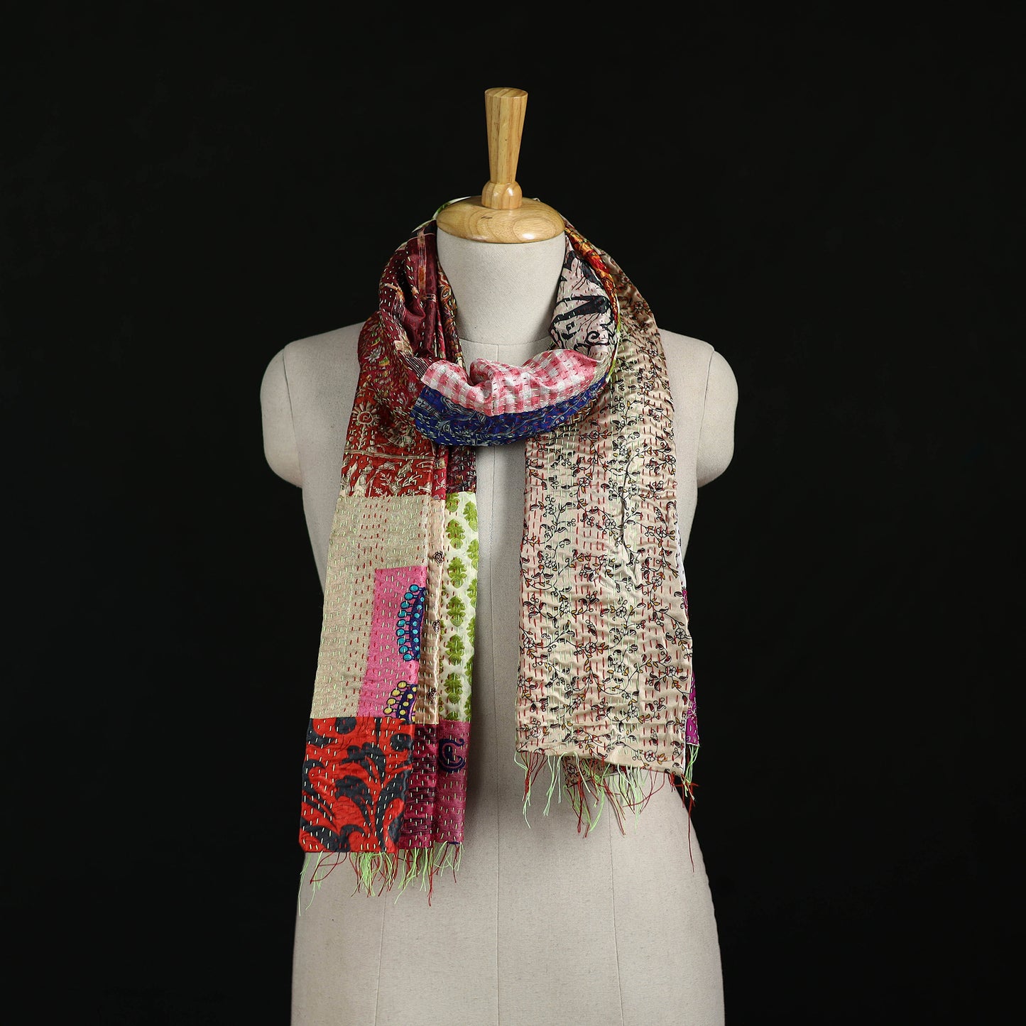 Bengal Kantha Handwork Patchwork Reversible Silk Stole 10