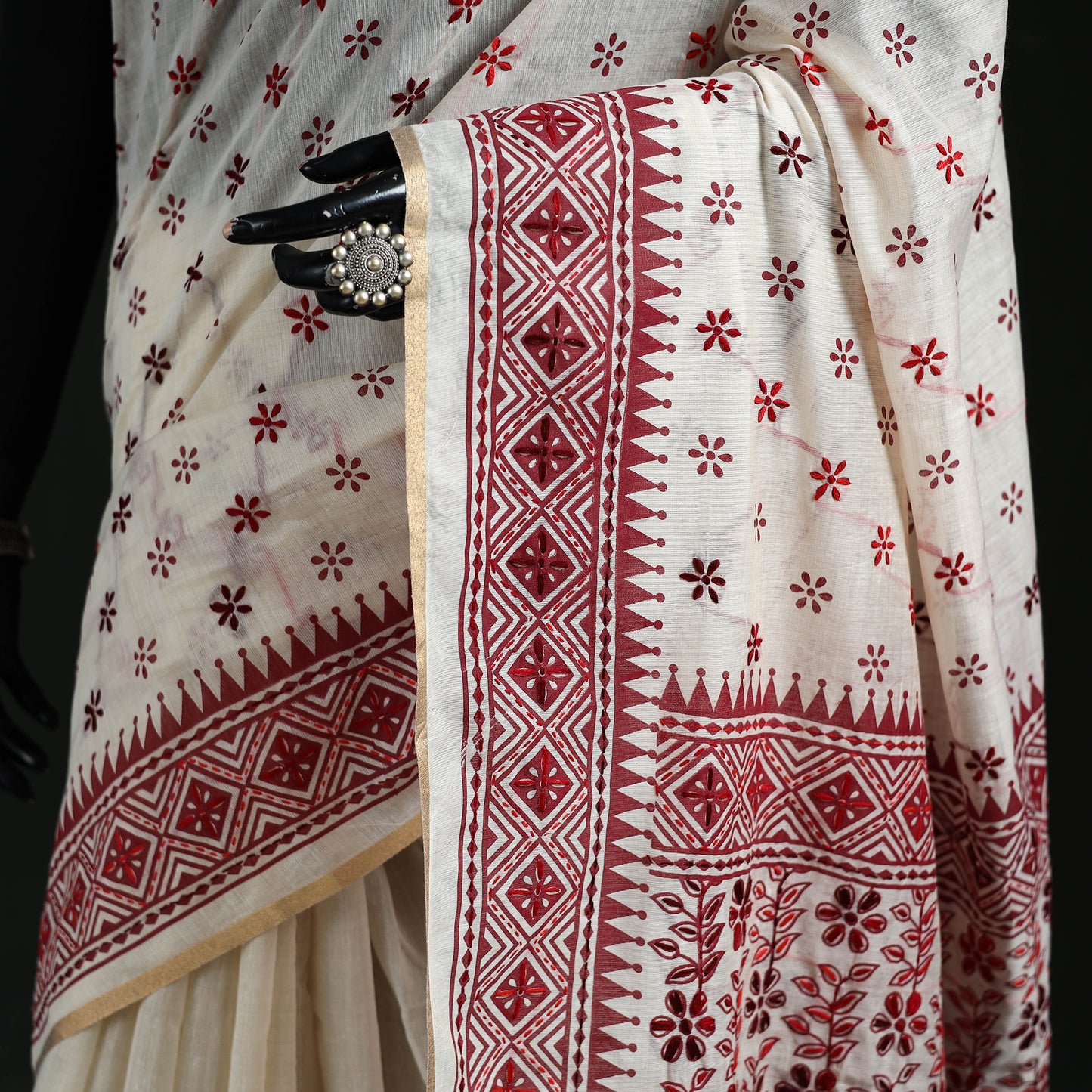 White - Bengal Kantha Hand Embroidery Silk Cotton Chapa Work Saree 54
