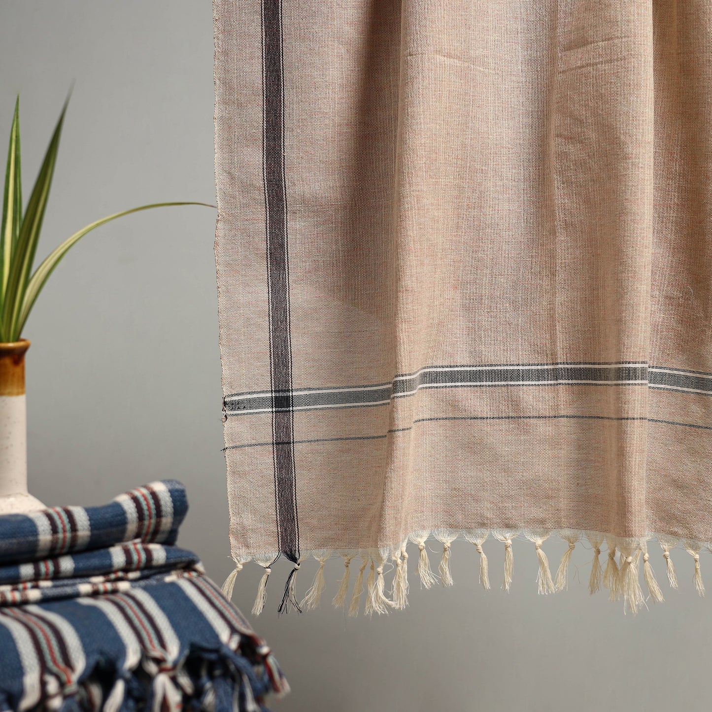 Handloom Fine Cotton Bath Towel 02