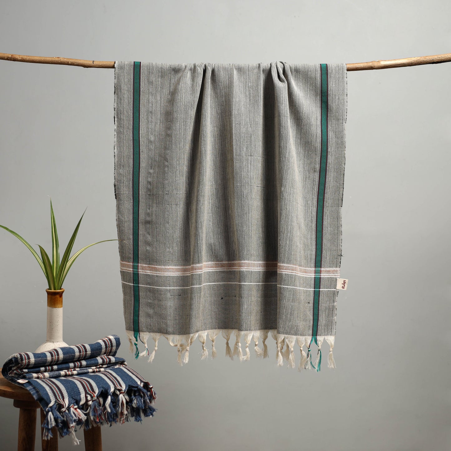 Handloom Fine Cotton Bath Towel 04