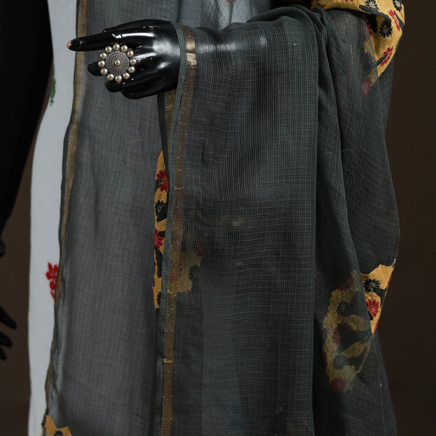 Kota Doria Cotton Barmer Applique Work Dupatta with Zari Border 02